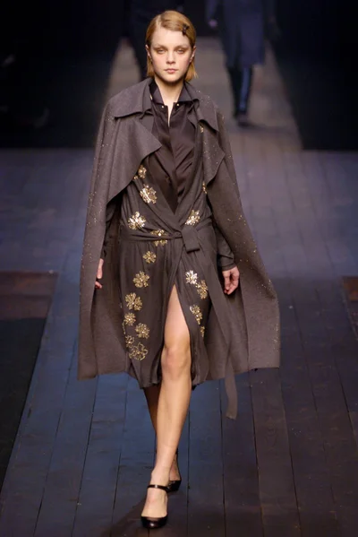 Look 3
